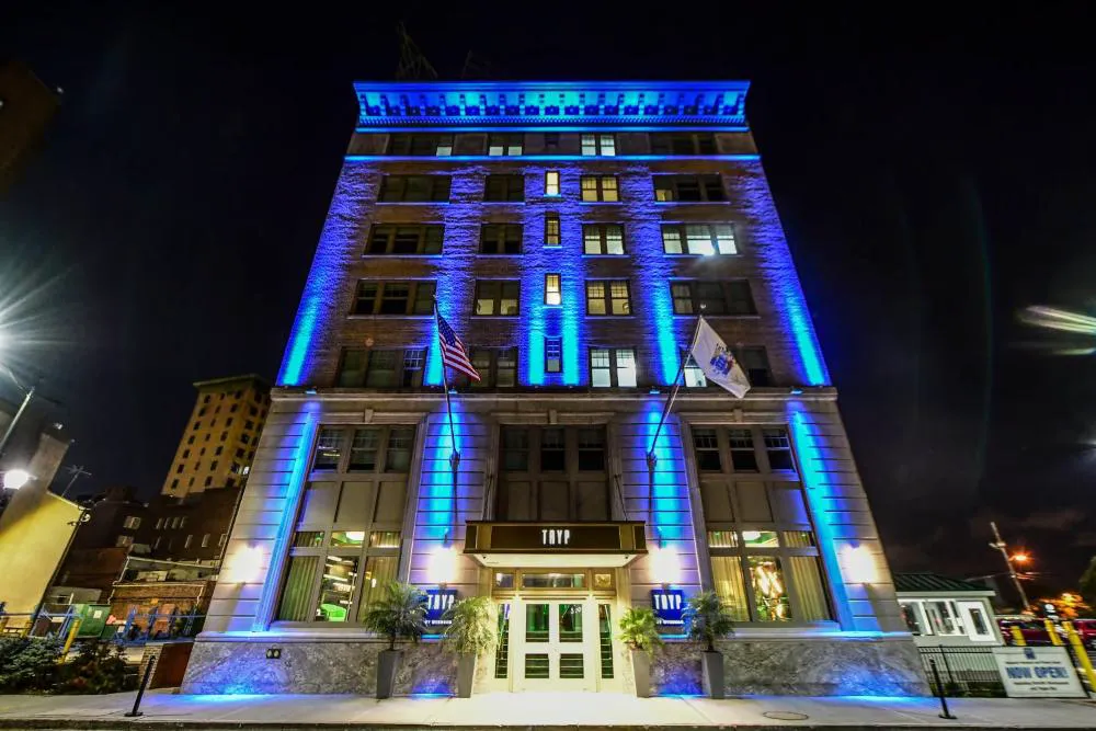 TRYP by Wyndham Newark Downtown hotel hero