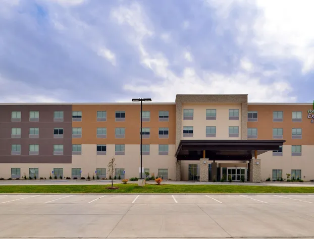 Holiday Inn Express & Suites Ottumwa by IHG hotel detail image 3