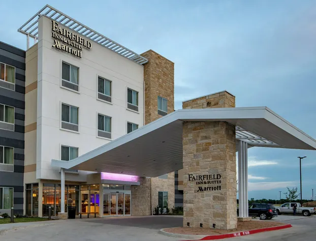 Fairfield Inn & Suites by Marriott Terrell hotel detail image 1