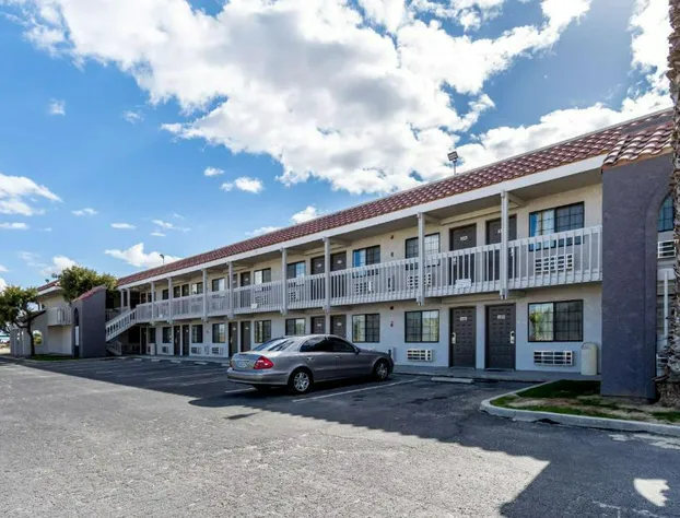 Studio 6 Buttonwillow, CA hotel detail image 1