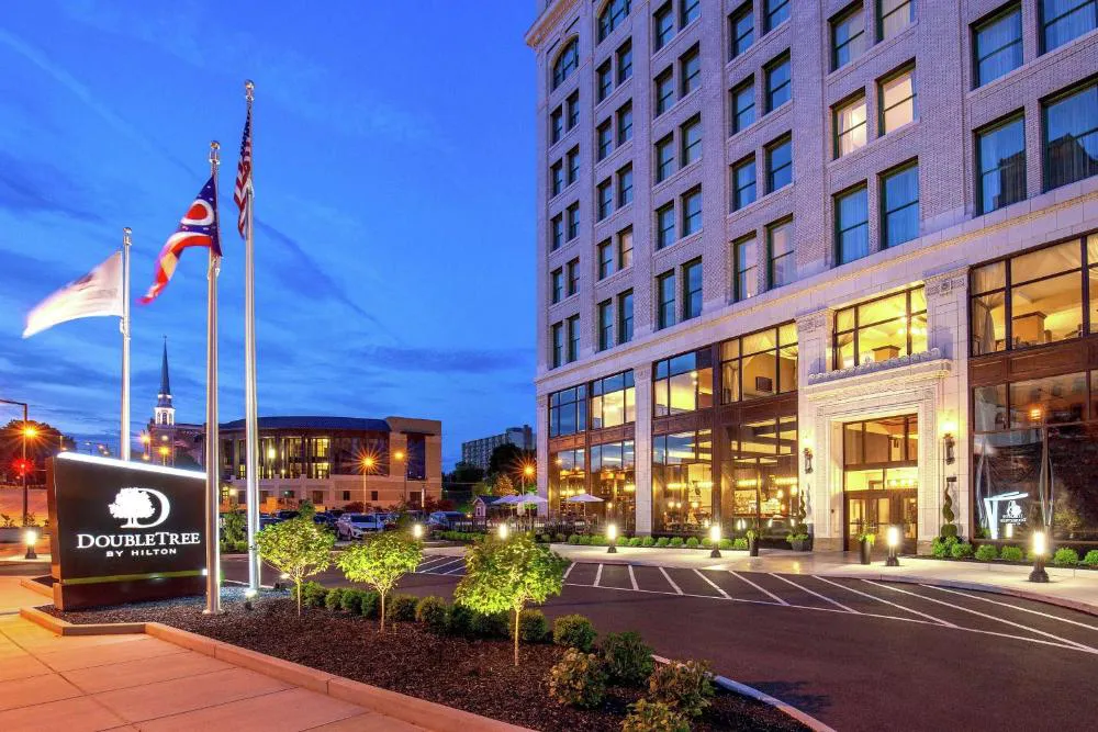 DoubleTree by Hilton Youngstown Downtown hotel hero