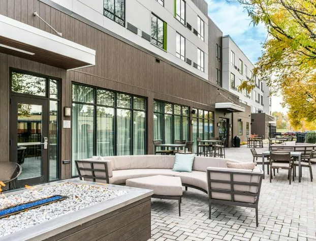 Courtyard by Marriott West Springfield hotel detail image 2