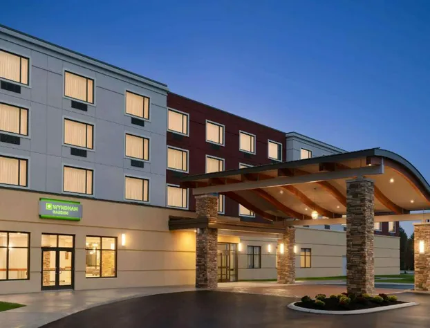 Wyndham Garden State College hotel detail image 3