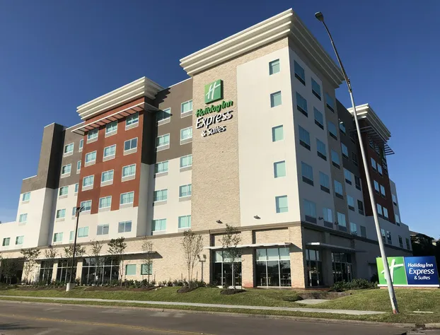 Holiday Inn Express and Suites Houston Westchase - Westheimer by IHG hotel detail image 2
