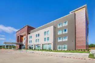 La Quinta Inn & Suites by Wyndham Dallas Duncanville hotel detail image 1