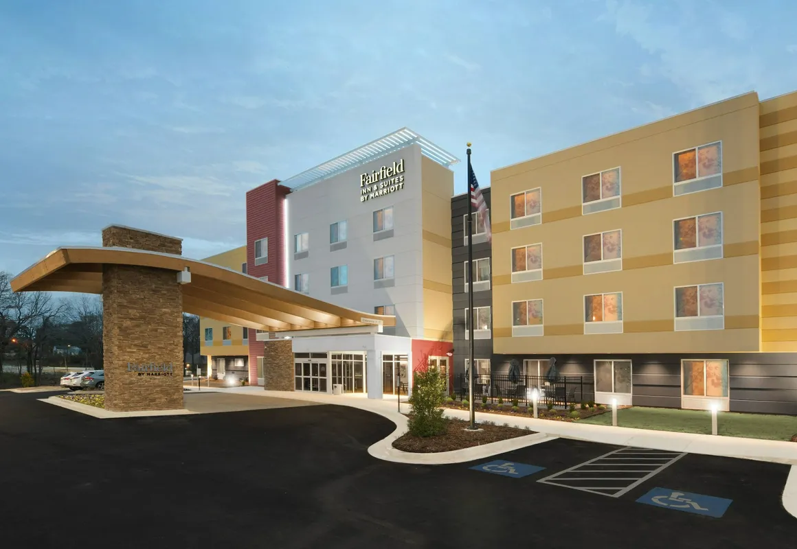 Fairfield Inn & Suites by Marriott El Dorado hotel hero