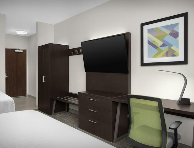 Holiday Inn Express & Suites Birmingham - Homewood by IHG hotel detail image 3