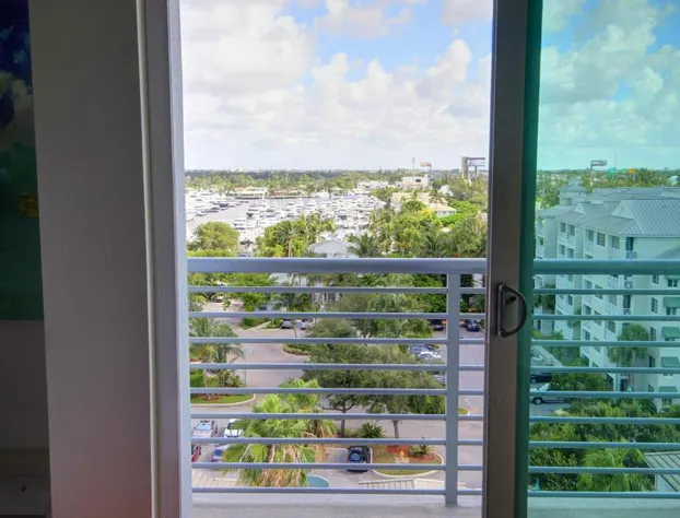 Maritime Hotel Fort Lauderdale Airport & Cruiseport hotel detail image 2