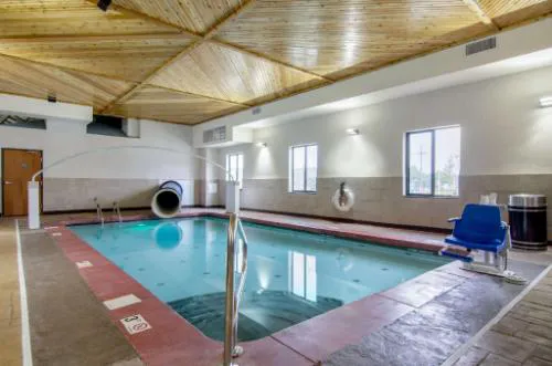 Comfort Inn & Suites Shawnee - Kansas City hotel detail image 3