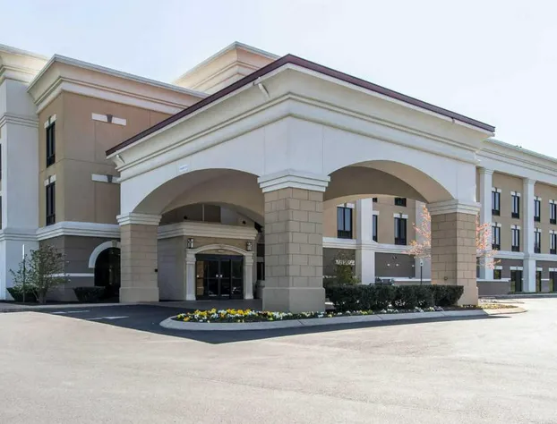 Comfort Inn & Suites Shawnee - Kansas City hotel detail image 3