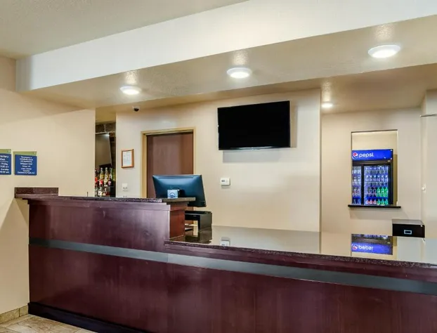 Cobblestone Inn & Suites - Bridgeport hotel detail image 1