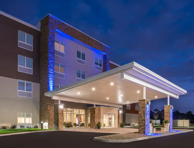 Holiday Inn Express & Suites Alachua - Gainesville Area by IHG hotel detail image 1