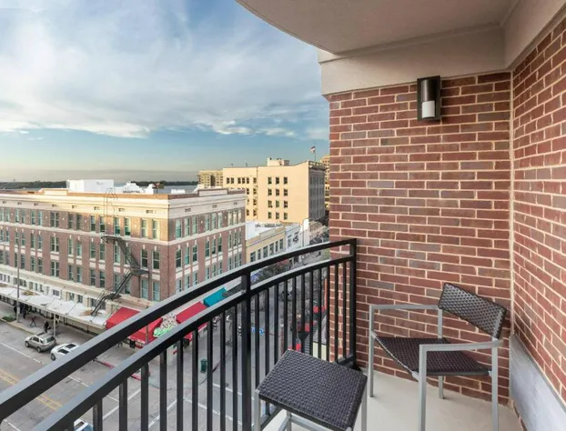 Courtyard by Marriott Baton Rouge Downtown hotel detail image 1