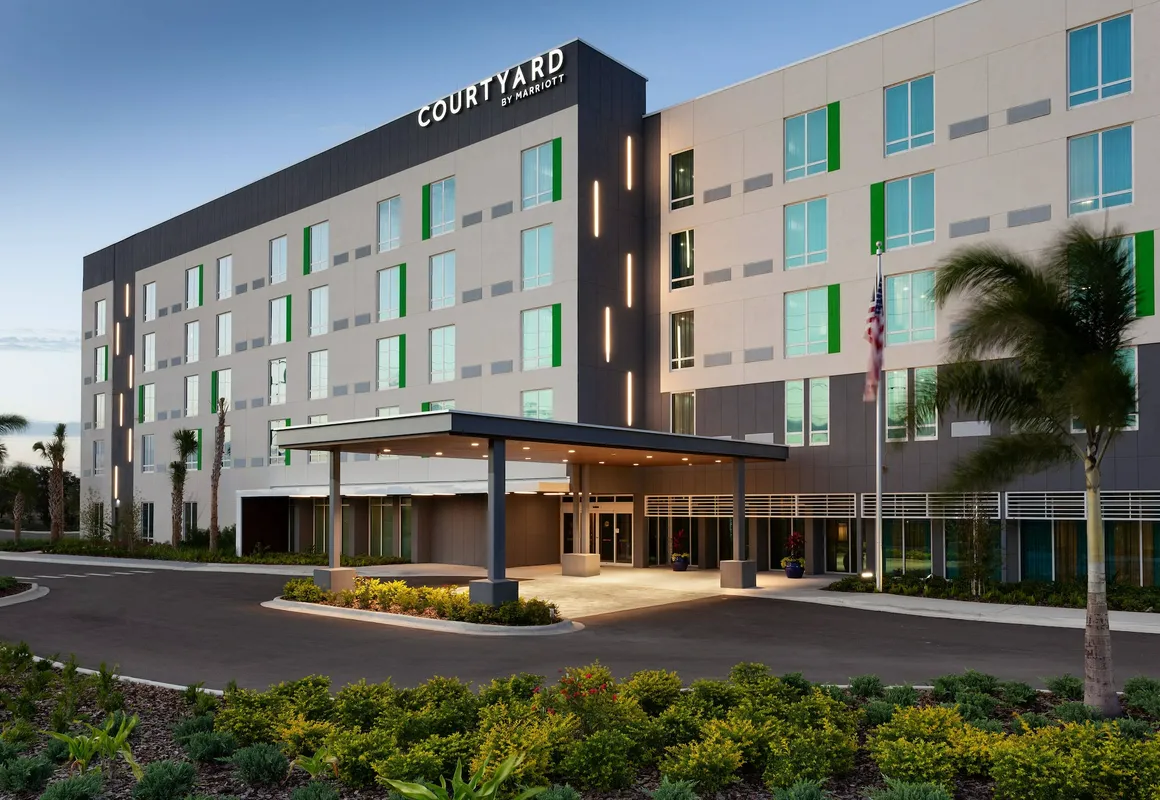 Courtyard by Marriott Winter Haven hotel hero