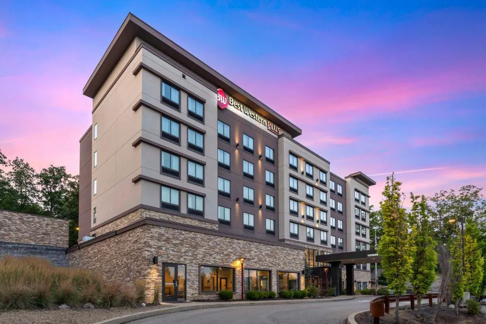 Best Western Plus Cranberry-Pittsburgh North hotel hero