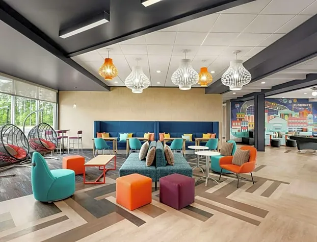 Tru by Hilton Florence I-95 hotel detail image 4