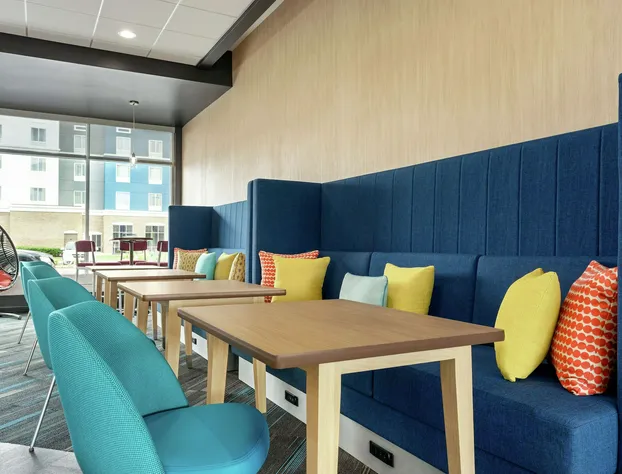 Tru by Hilton Florence I-95 hotel detail image 3