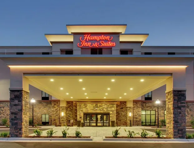 Hampton Inn & Suites Southport hotel detail image 2