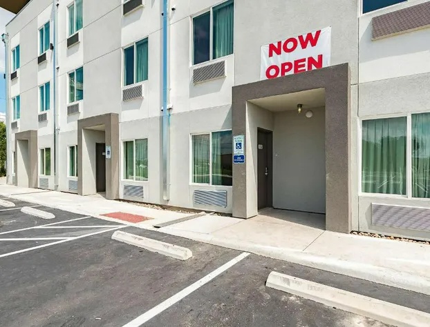 Studio 6 New Braunfels, TX hotel detail image 2