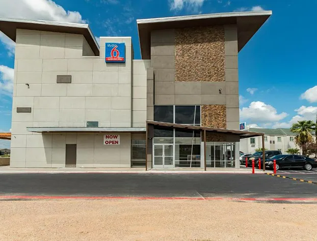 Studio 6 New Braunfels, TX hotel detail image 1