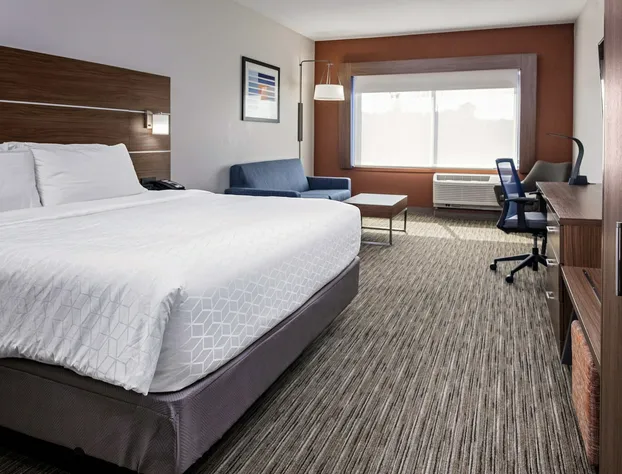 Holiday Inn Express & Suites Madison by IHG hotel detail image 4