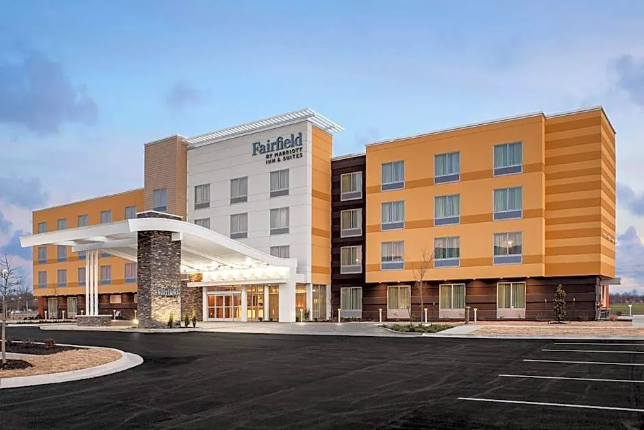 Fairfield Inn & Suites by Marriott Memphis Marion, AR hotel hero