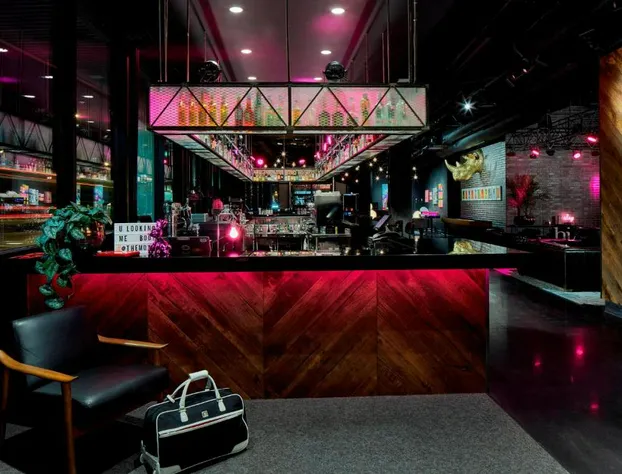 MOXY Minneapolis Uptown hotel detail image 2