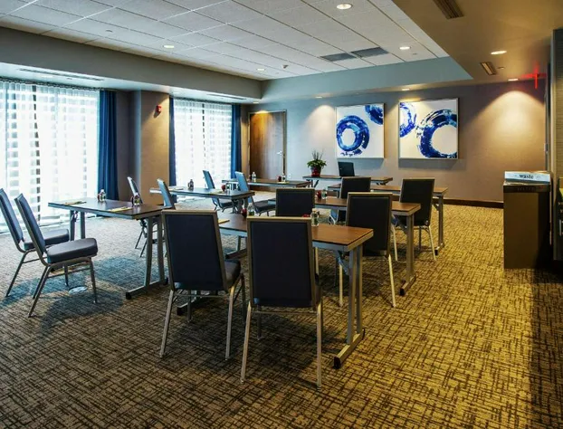 Hampton Inn & Suites Foxborough/Mansfield hotel detail image 3