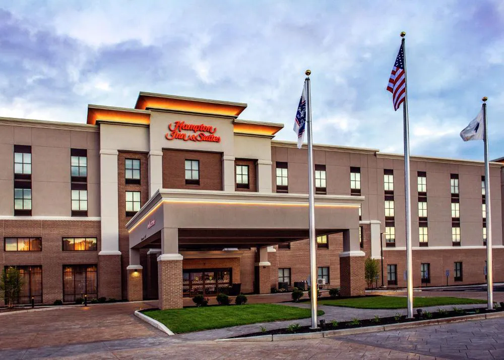 Hampton Inn & Suites Foxborough/Mansfield hotel hero