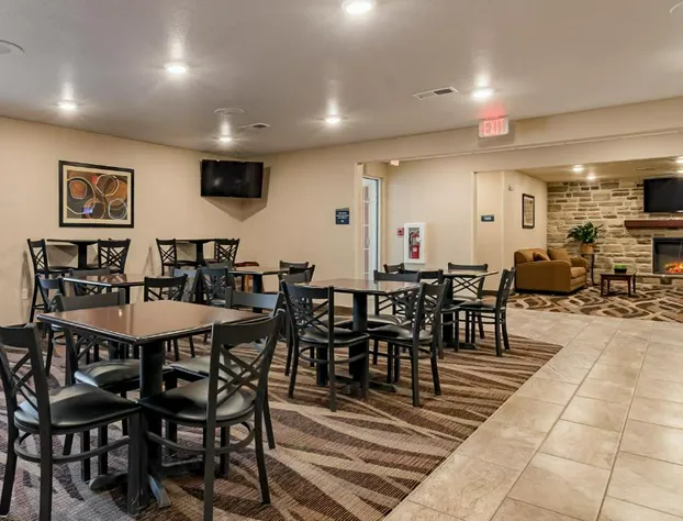 Cobblestone Inn & Suites - Lamoni hotel detail image 2