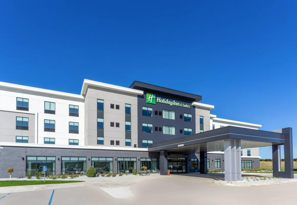 Holiday Inn & Suites Cedar Falls - Waterloo Event Ctr by IHG hotel hero