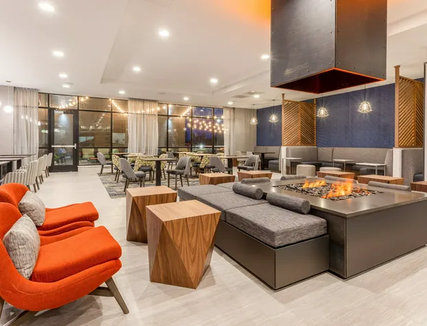 Holiday Inn & Suites Cedar Falls - Waterloo Event Ctr by IHG hotel detail image 2