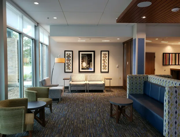 Holiday Inn Express & Suites Savannah N - Port Wentworth by IHG hotel detail image 2