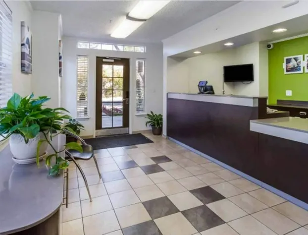 Studio 6 Deer Valley hotel detail image 3