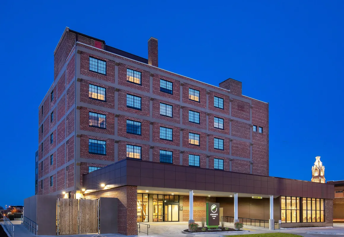 Element Moline hotel hero