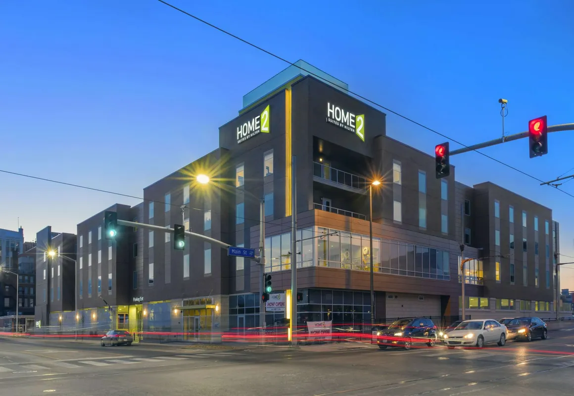 Home2 Suites by Hilton Kansas City Downtown hotel hero