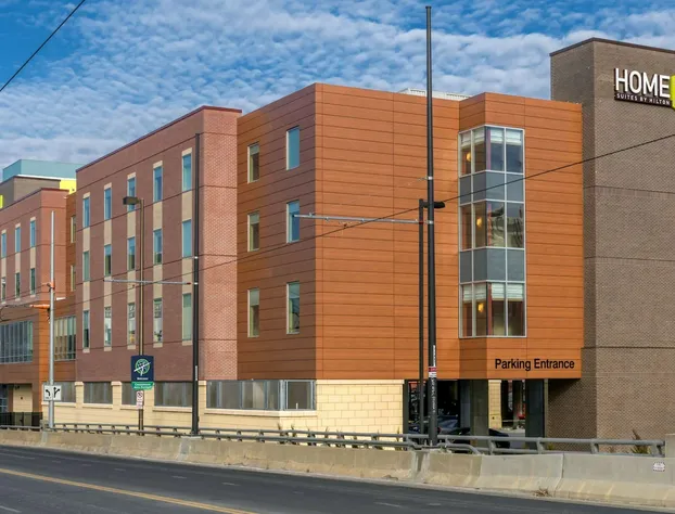 Home2 Suites by Hilton Kansas City Downtown hotel detail image 1