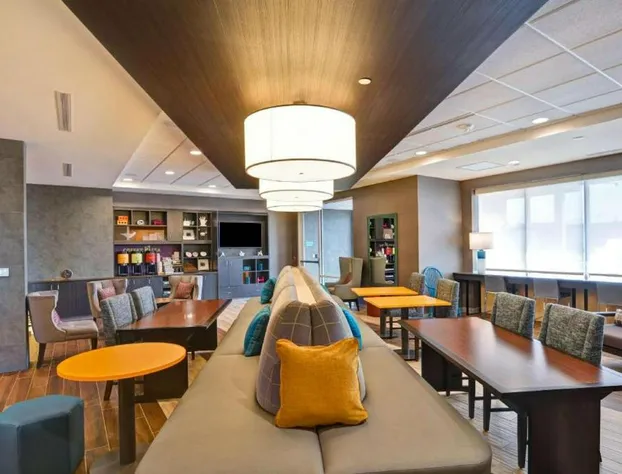 Home2 Suites by Hilton Green Bay hotel detail image 3