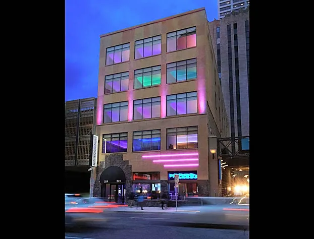 Luminn Hotel Minneapolis hotel detail image 4