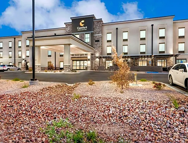 Comfort Inn & Suites Zion Park Area hotel detail image 1