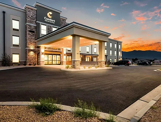 Comfort Inn & Suites Zion Park Area hotel detail image 3