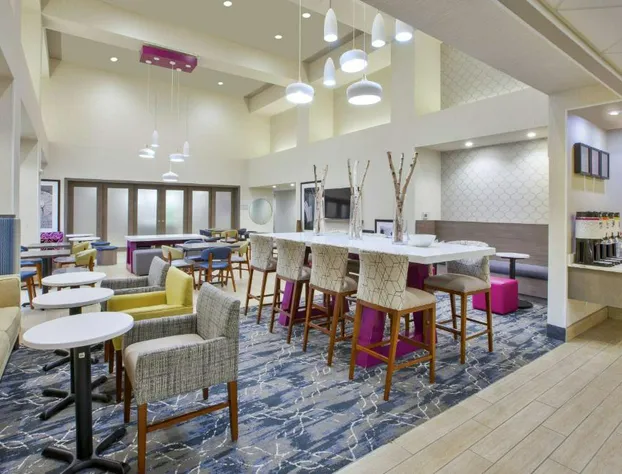 Hampton Inn & Suites Oakwood Village-Cleveland hotel detail image 1