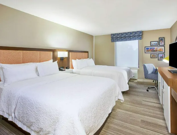 Hampton Inn & Suites Oakwood Village-Cleveland hotel detail image 3