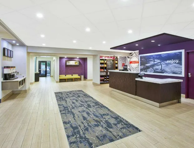 Hampton Inn & Suites Oakwood Village-Cleveland hotel detail image 1