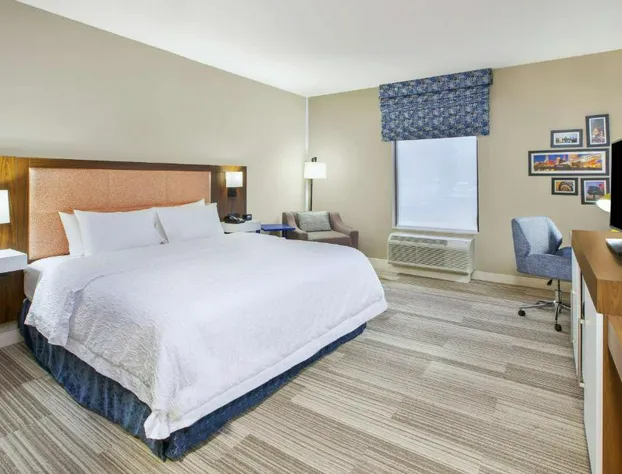 Hampton Inn & Suites Oakwood Village-Cleveland hotel detail image 4