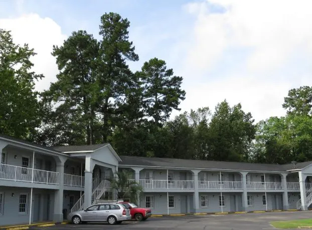 Travelodge by Wyndham Walterboro hotel detail image 1
