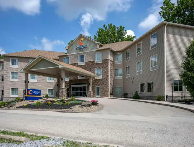 Comfort Inn Connellsville Riverview hotel detail image 2