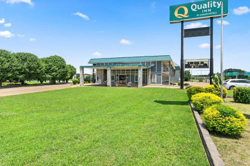 Quality Inn Forrest City I-40 hotel hero