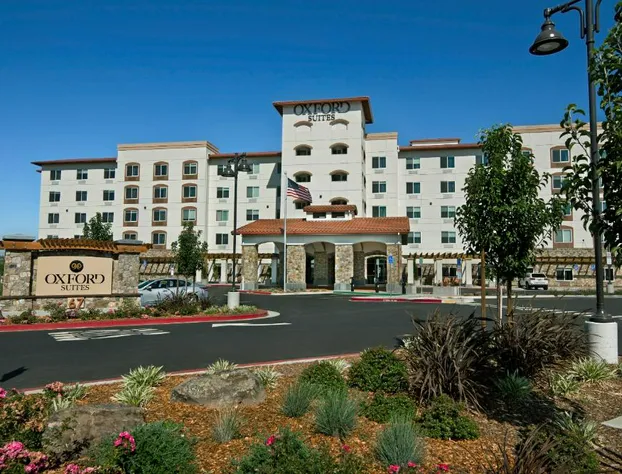 Oxford Suites Sonoma County hotel detail image 2