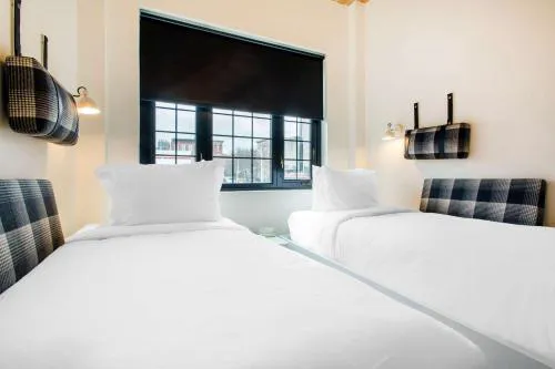 Gowanus Inn & Yard Hotel hotel detail image 3